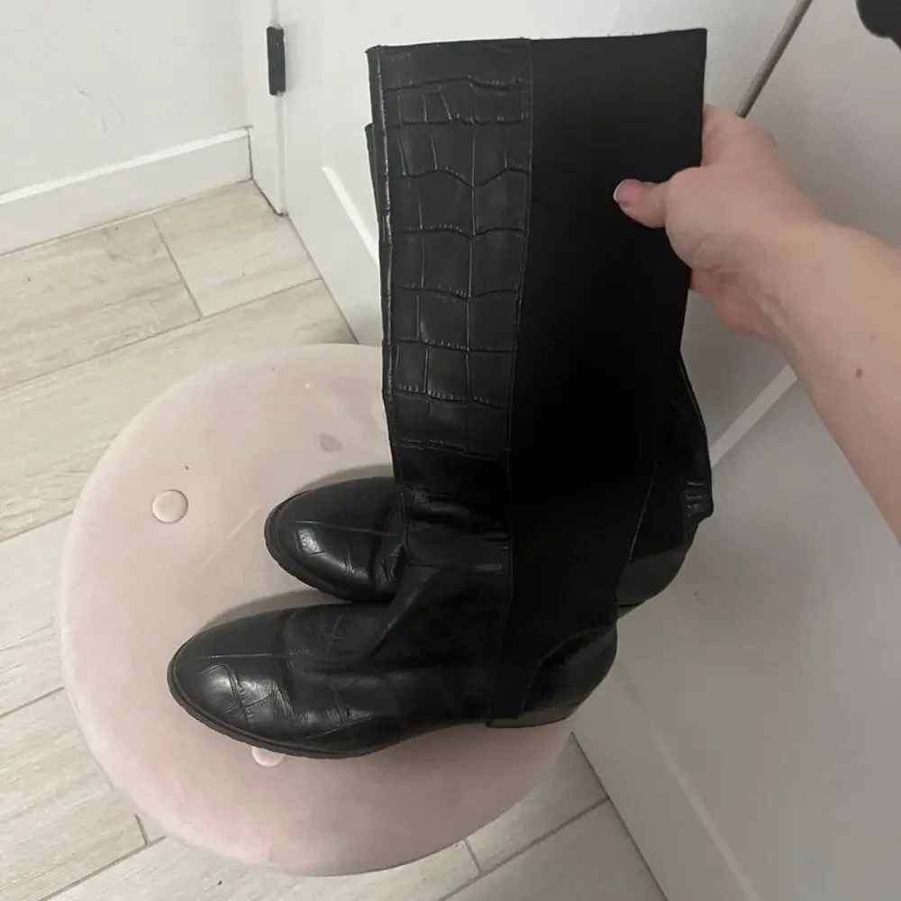 Donald Pliner Black Croc Embossed Boxer Boots Size 10